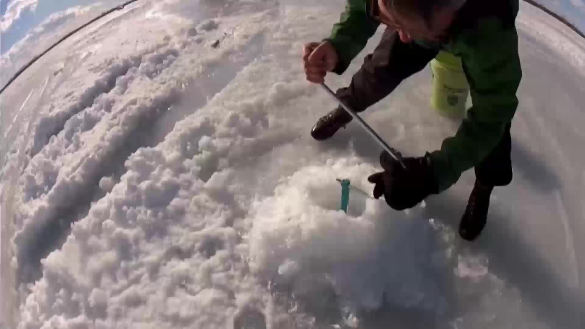 Scott Tucker's Expedition Earth 131 - Outta the Box